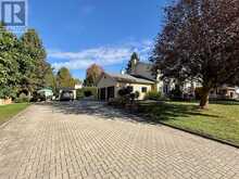 686 16TH STREET | Hanover Ontario | Slide Image Two