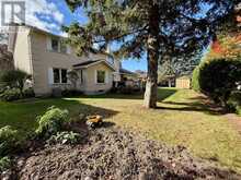 686 16TH STREET | Hanover Ontario | Slide Image Nine