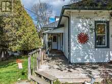 25 GEORGE STREET | Haliburton Ontario | Slide Image Thirty-one