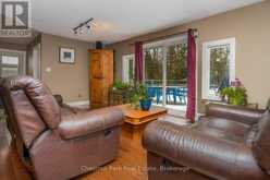 4 PARKSIDE AVENUE | Collingwood Ontario | Slide Image Fifteen