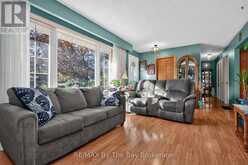 439 FIFTH STREET | Collingwood Ontario | Slide Image Ten