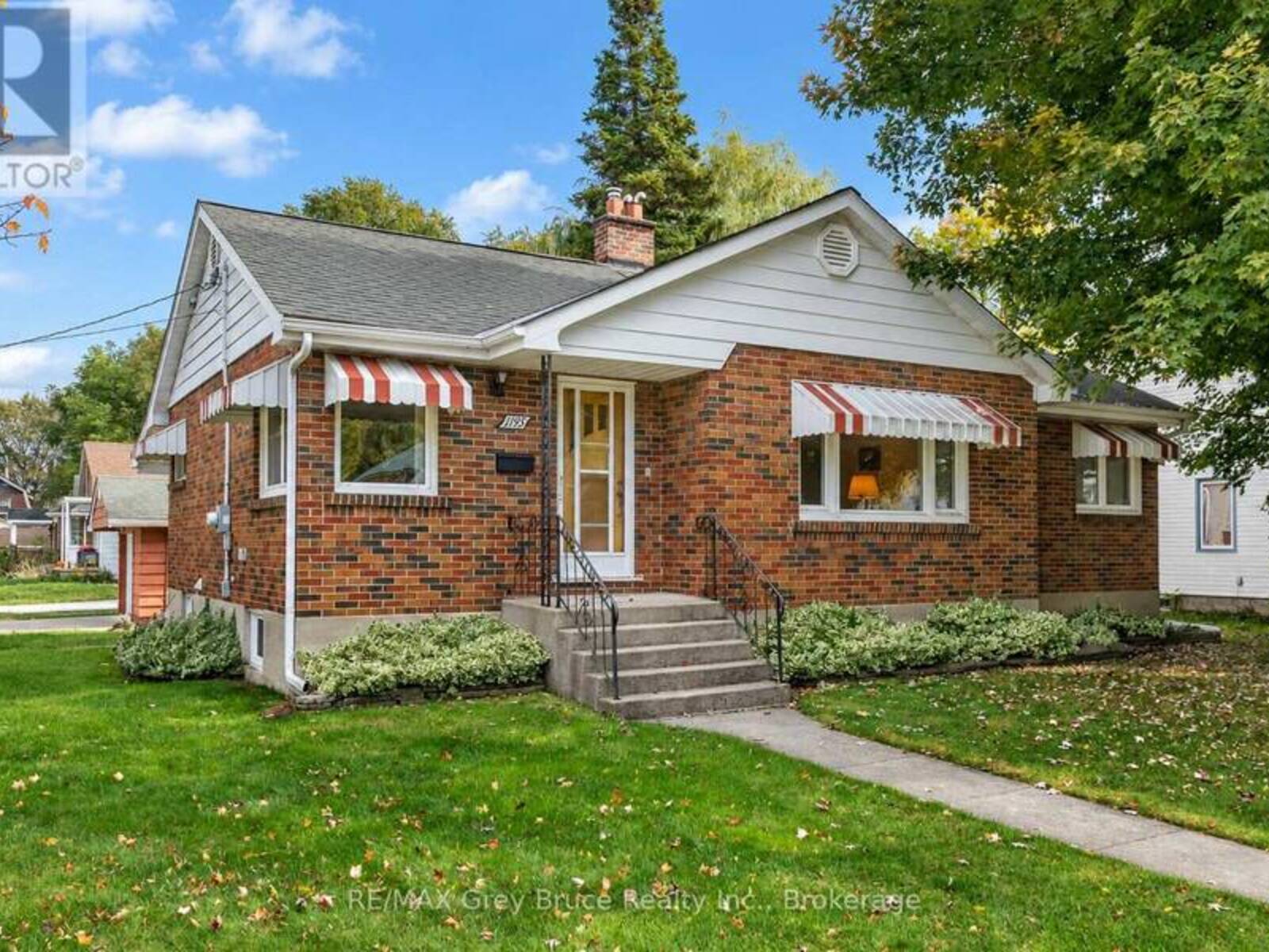 1195 4TH AVENUE W, Owen Sound, Ontario N4K 4W3