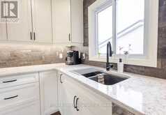 463 WOLSLEY STREET | Lucknow Ontario | Slide Image Nine