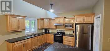 51 LAKEWOOD COUNTRY LANE | Lion's Head Ontario | Slide Image Twenty
