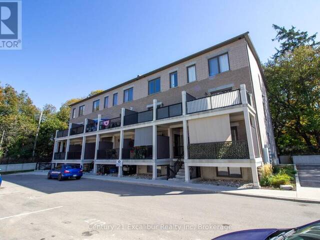 2C - 360 QUEEN STREET E Fergus Ontario, N1M 1T4 - 3 Bedrooms Condo For Sale