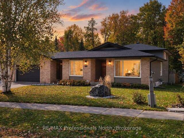 101 MEADOW HEIGHTS DRIVE Bracebridge Ontario, P1L 1A3 - 4 Bedrooms Home For Sale