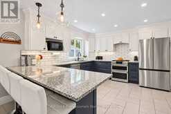 101 MEADOW HEIGHTS DRIVE | Bracebridge Ontario | Slide Image Nine