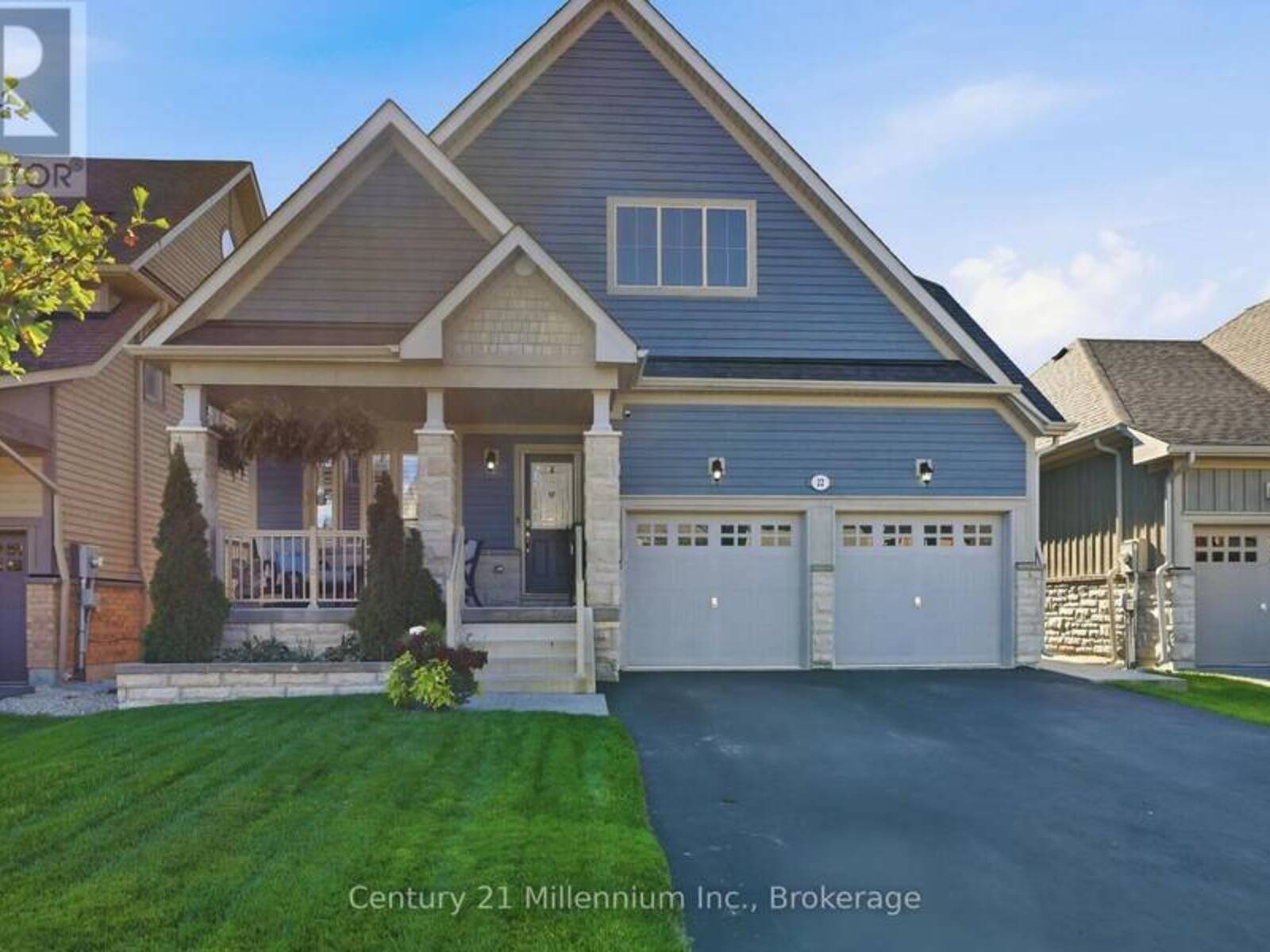 22 COOPER STREET, Collingwood, Ontario L9Y 0W8
