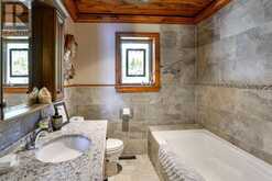 1 - 2839 SOUTHWOOD ROAD | Gravenhurst Ontario | Slide Image Nineteen