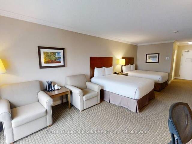 402 - 402 BAYSHORE - DEERHURST DRIVE Huntsville Ontario, P1H 2E8 - 1 Bedroom Waterfront Condo For Sale