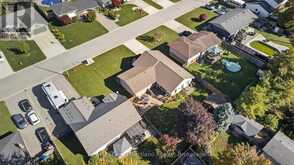 9 SHERWOOD CRESCENT | Exeter Ontario | Slide Image Forty-one
