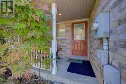 162 ATHLONE CRESCENT | Stratford Ontario | Slide Image Three