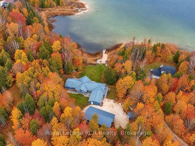 123 LAKEVIEW ROAD Grey Highlands Ontario, N0C 1M0 - 5 Bedrooms Waterfront Home For sale
