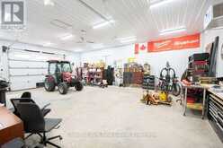 123 EAST WASEOSA LK ROAD | Huntsville Ontario | Slide Image Five