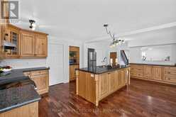 320 LAFONTAINE ROAD W | Penetanguishene Ontario | Slide Image Eight