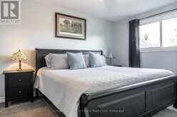 97 GRAHAM CRESCENT | Stratford Ontario | Slide Image Sixteen