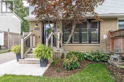 97 GRAHAM CRESCENT | Stratford Ontario | Slide Image Three