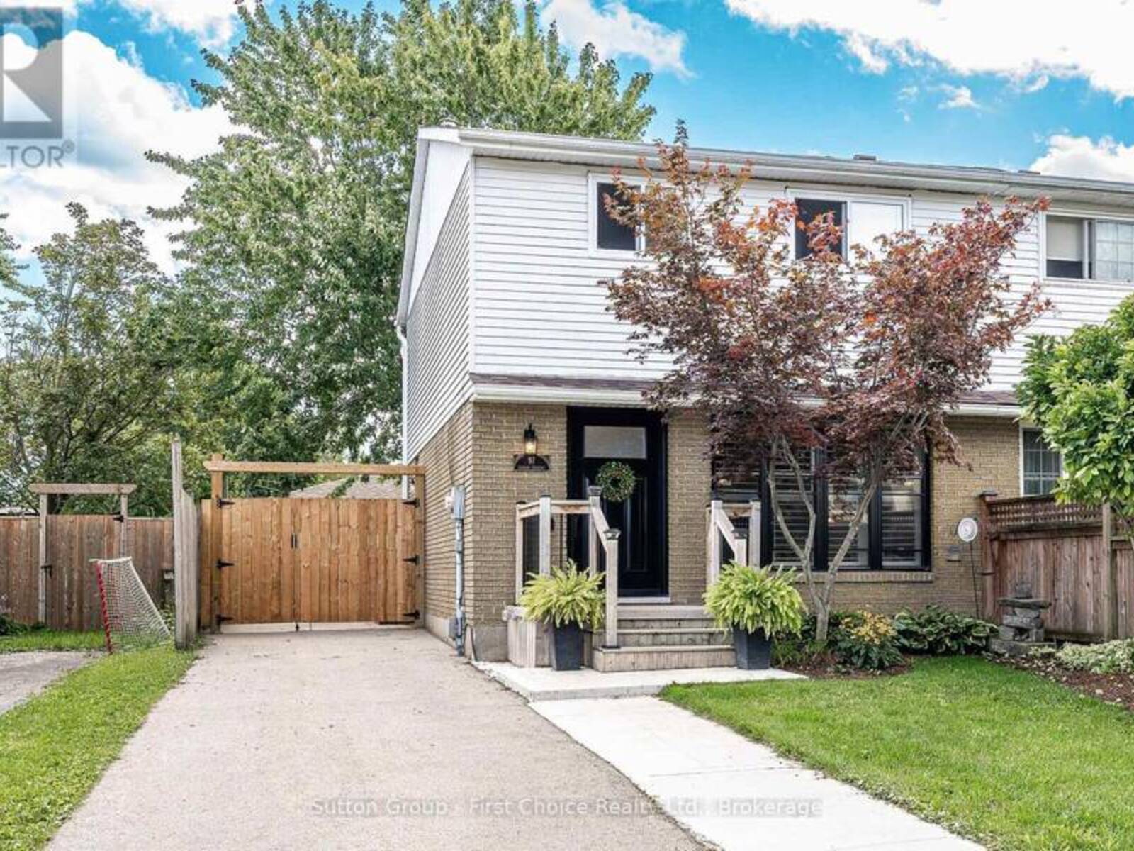 97 GRAHAM CRESCENT, Stratford, Ontario N5A 7C6
