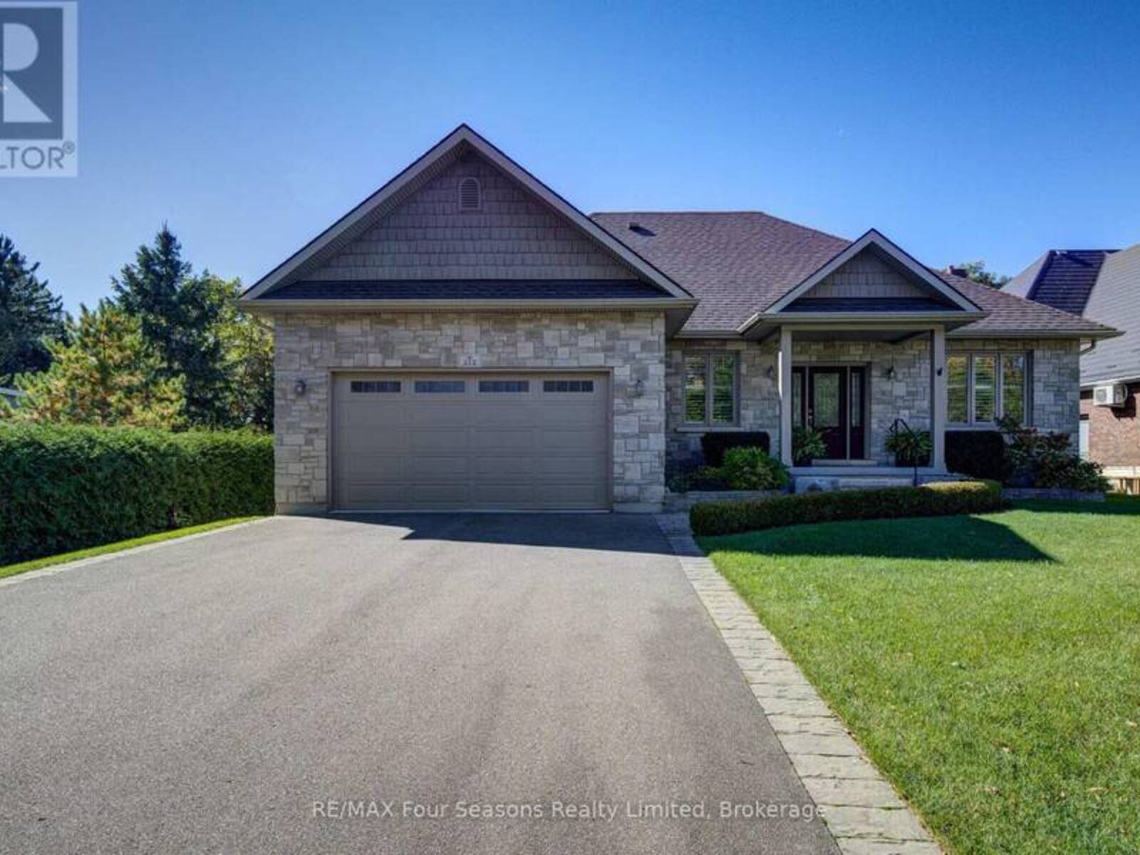 212 PEARSON STREET, Meaford, Ontario N4L 1Y4