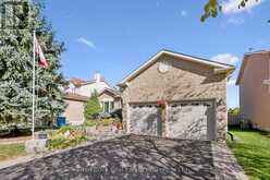 744 WOODHILL DRIVE | Fergus Ontario | Slide Image One