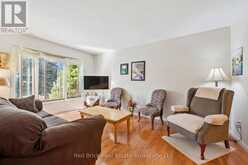 744 WOODHILL DRIVE | Fergus Ontario | Slide Image Eight