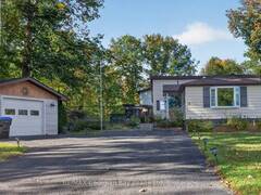 18 SALLOWS DRIVE Tay Ontario, L0K 2A0