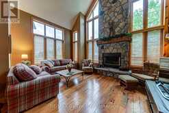 120 VENTURE BOULEVARD | The Blue Mountains Ontario | Slide Image Ten