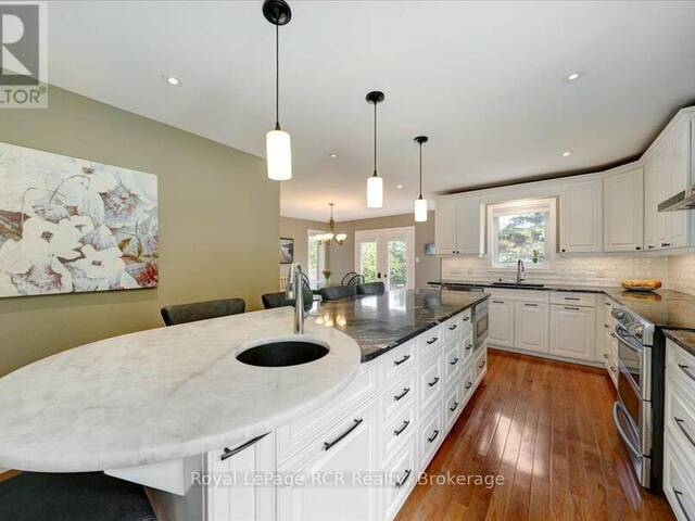 303 6TH AVENUE W Owen Sound Ontario, N4K 6H9 - 5 Bedrooms Home For Sale