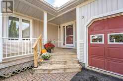 3 WOODS HOLLOW | Gravenhurst Ontario | Slide Image Two