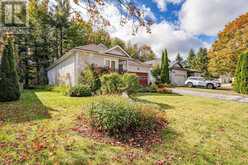 3 WOODS HOLLOW | Gravenhurst Ontario | Slide Image Thirty-six