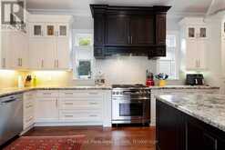 114 GRAND CYPRESS LANE | The Blue Mountains Ontario | Slide Image Fifteen