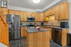 978 EDINBURGH ROAD S | Guelph Ontario | Slide Image Ten