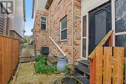 978 EDINBURGH ROAD S | Guelph Ontario | Slide Image Thirty-five