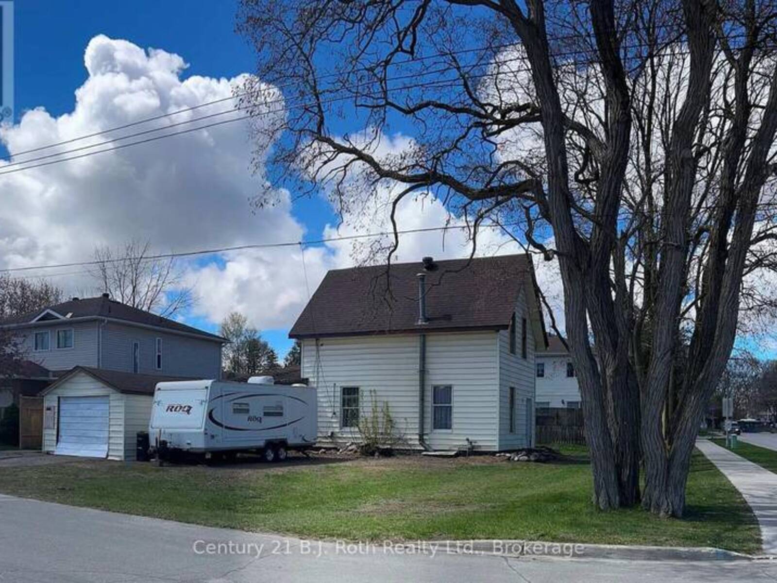 469 ROBERT STREET, Midland, Ontario L4R 2M4