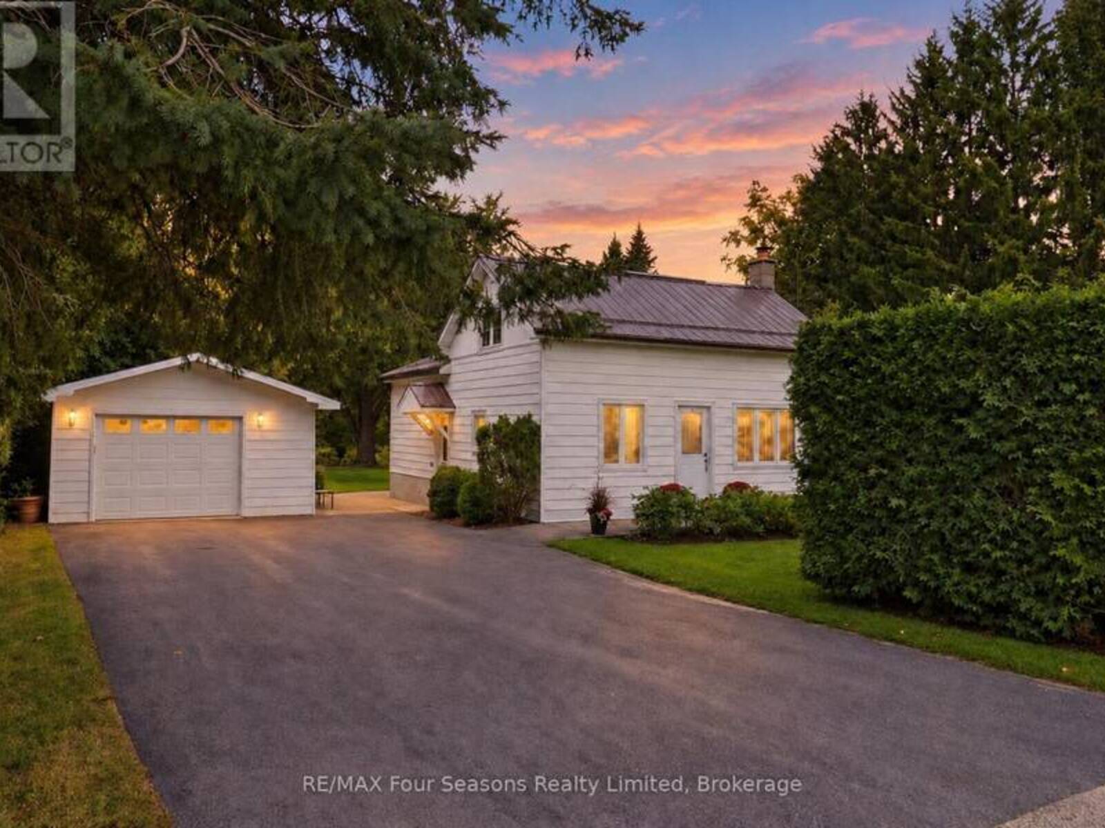 12 LAVENDER HILL ROAD, Creemore, Ontario L0M 1G0