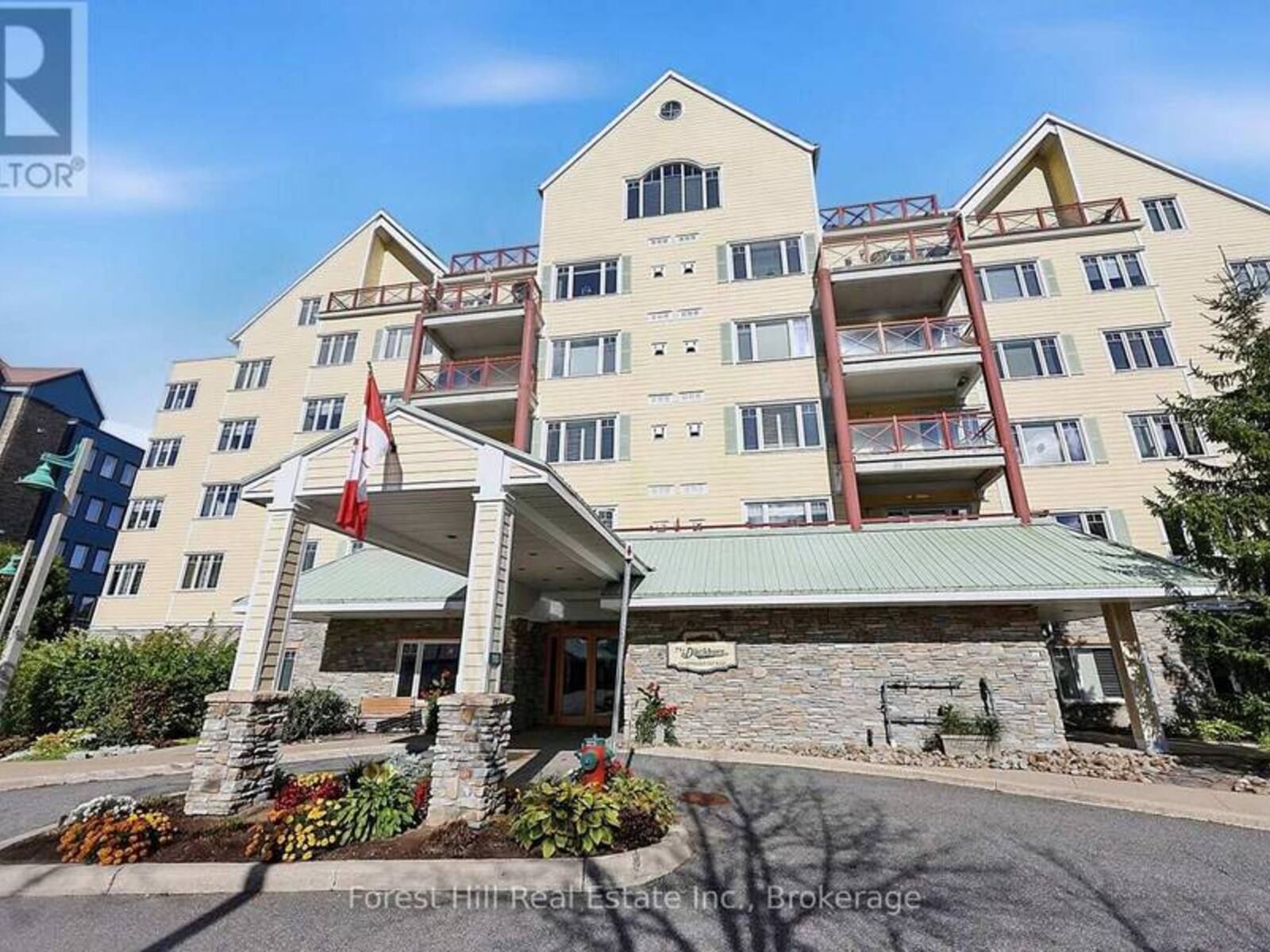 202 - 110 STEAMSHIP BAY ROAD N, Gravenhurst, Ontario P1P 1Z9
