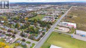 1082 8TH STREET E | Owen Sound Ontario | Slide Image Eight