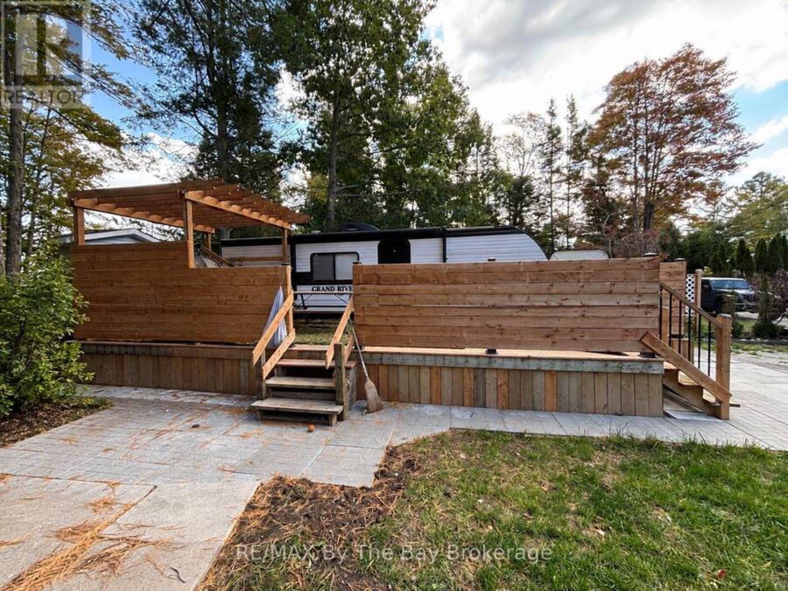 242 - 85 THEME PARK DRIVE, Wasaga Beach, Ontario L9Z 1X7
