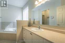 6 PHEASANT RUN | Bracebridge Ontario | Slide Image Nineteen