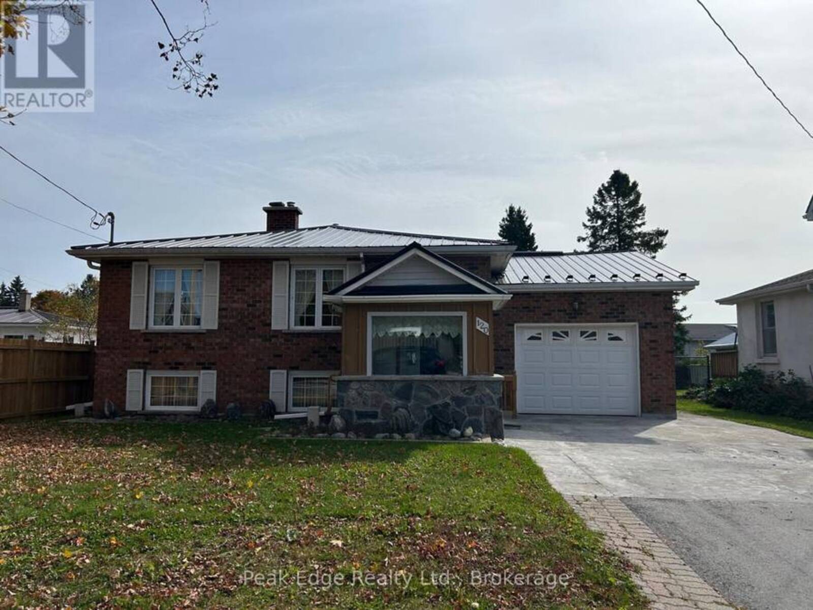 120 VICTORIA STREET W, Dundalk, Ontario N0C 1B0
