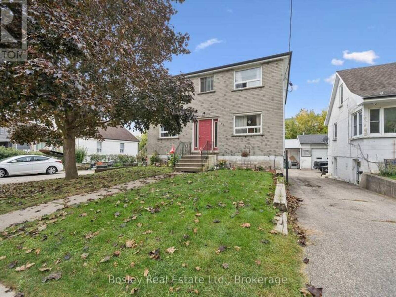 32 JAFFRAY STREET, Cambridge, Ontario N1R 3H9