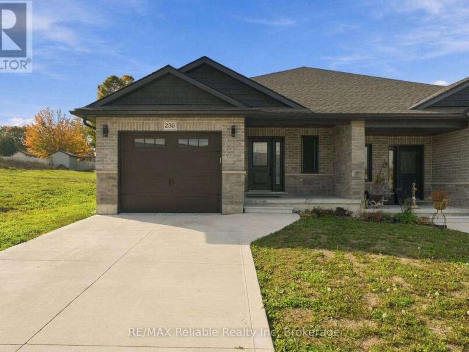 236 BEECH STREET, Clinton, Ontario N0M 1L0