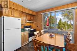 62 ZORRA DRIVE | Tobermory Ontario | Slide Image Twelve