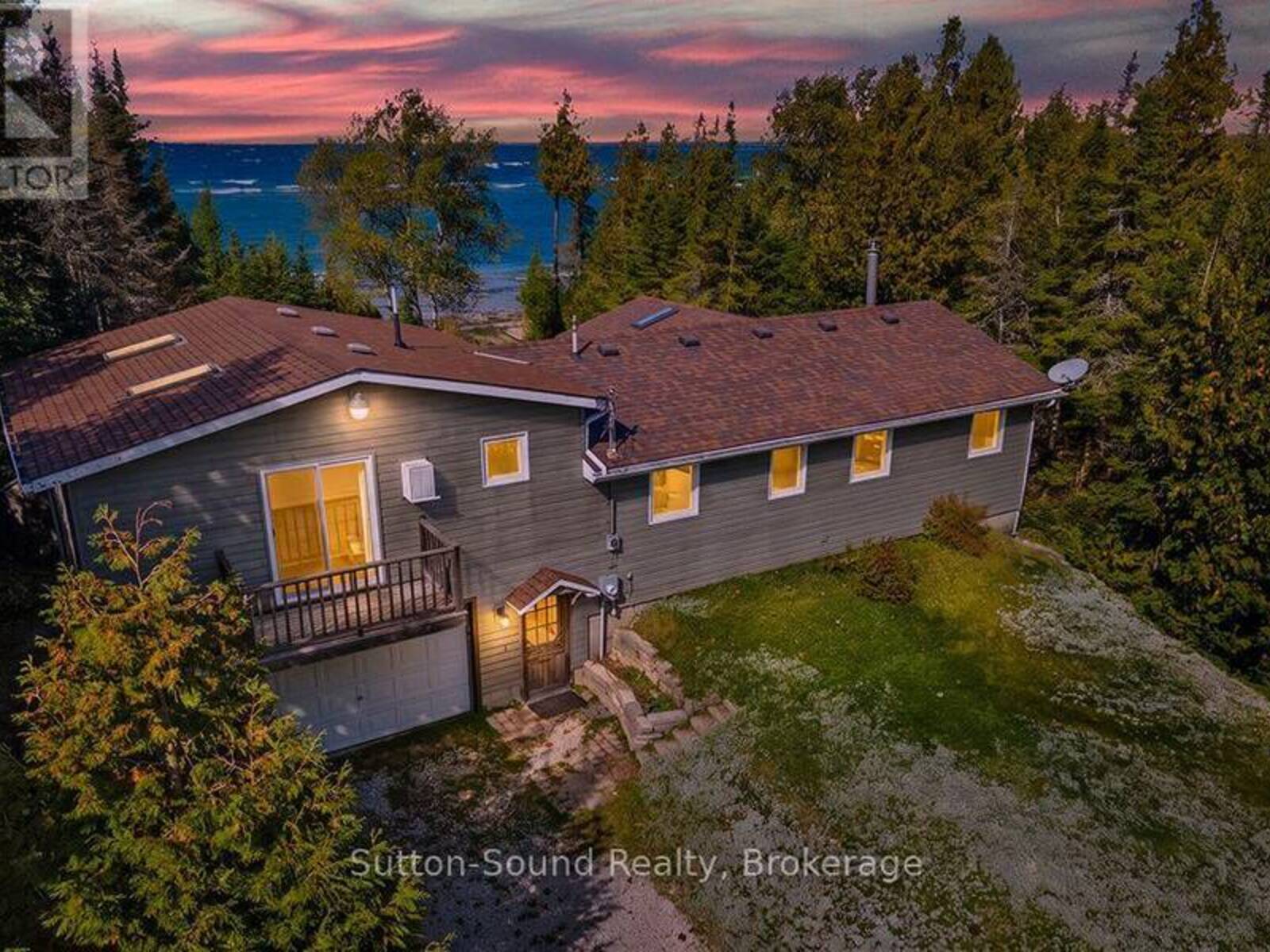 62 ZORRA DRIVE, Tobermory, Ontario N0H 2R0