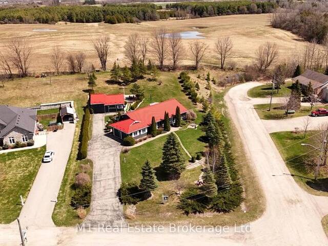 2 JOANNE CRESCENT Minto Ontario, N0G 2L0 - 3 Bedrooms Home For Sale