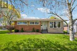 92 VICTORIA ROAD N | Guelph Ontario | Slide Image Two