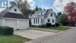 71 NELSON STREET | Bluewater Ontario | Slide Image Three