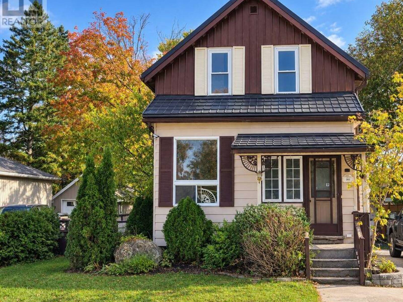 391 13TH AVENUE, Hanover, Ontario N4N 2W2