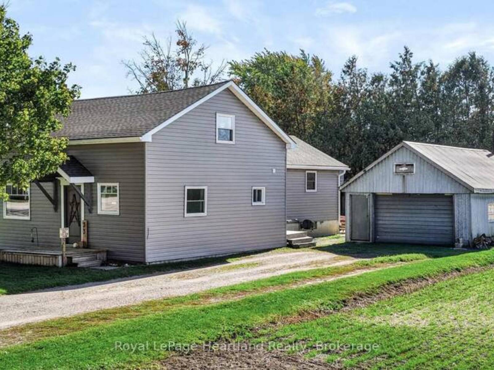 33 MILL ROAD, Huron East, Ontario N0M 1J0