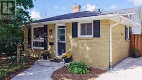 672 PALMATEER DRIVE | Kincardine Ontario | Slide Image Four